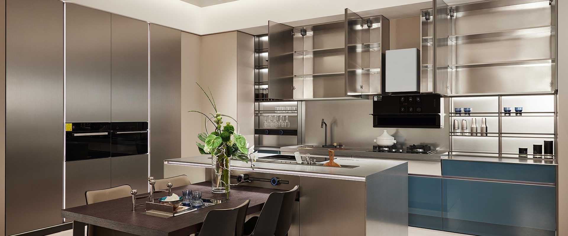 Classic Kitchen Cabinets