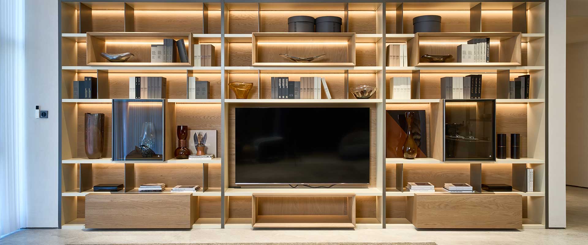 Traditional TV Units