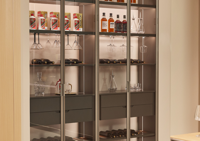 Luxury Bulit-In Wine Cabinets