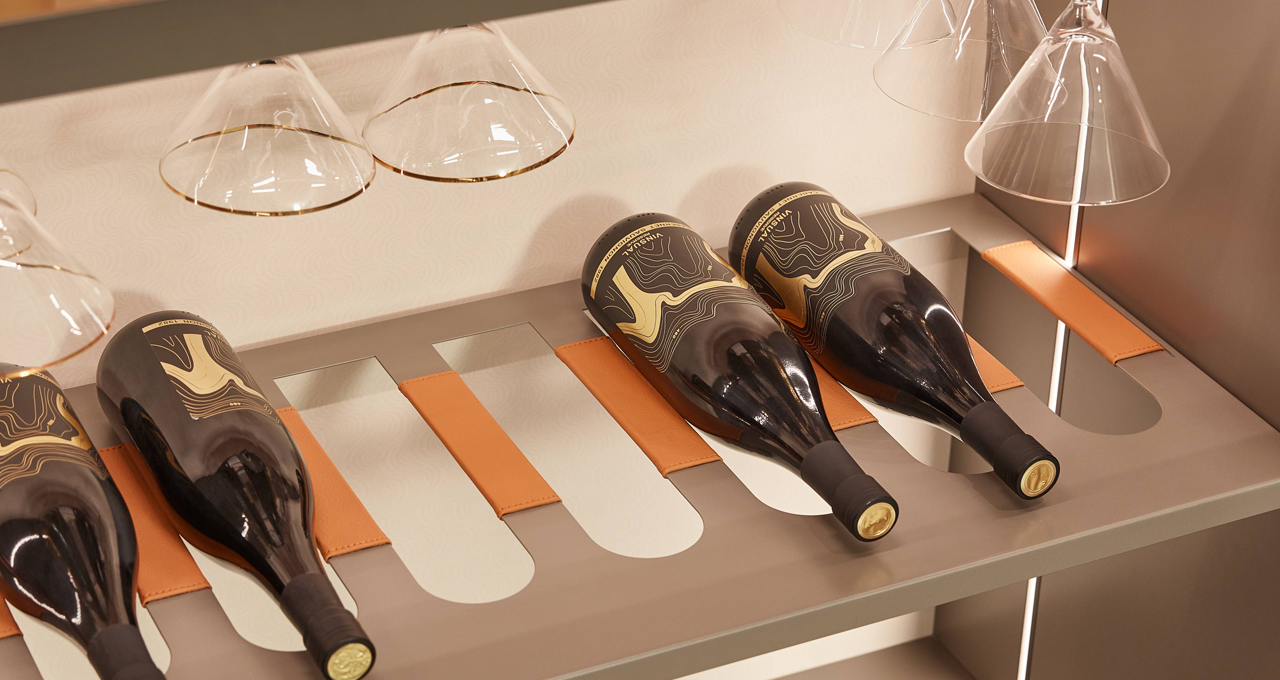 Luxury Bulit-In Wine Cabinets Gallery
