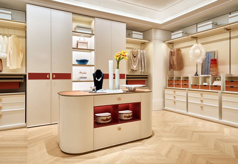 Walk-in Wardrobe